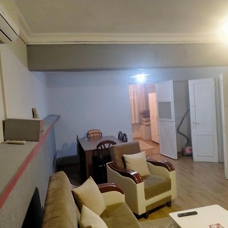 2 Bedrooms Central Area Located Appartment 1Floor Istanbul Exterior photo