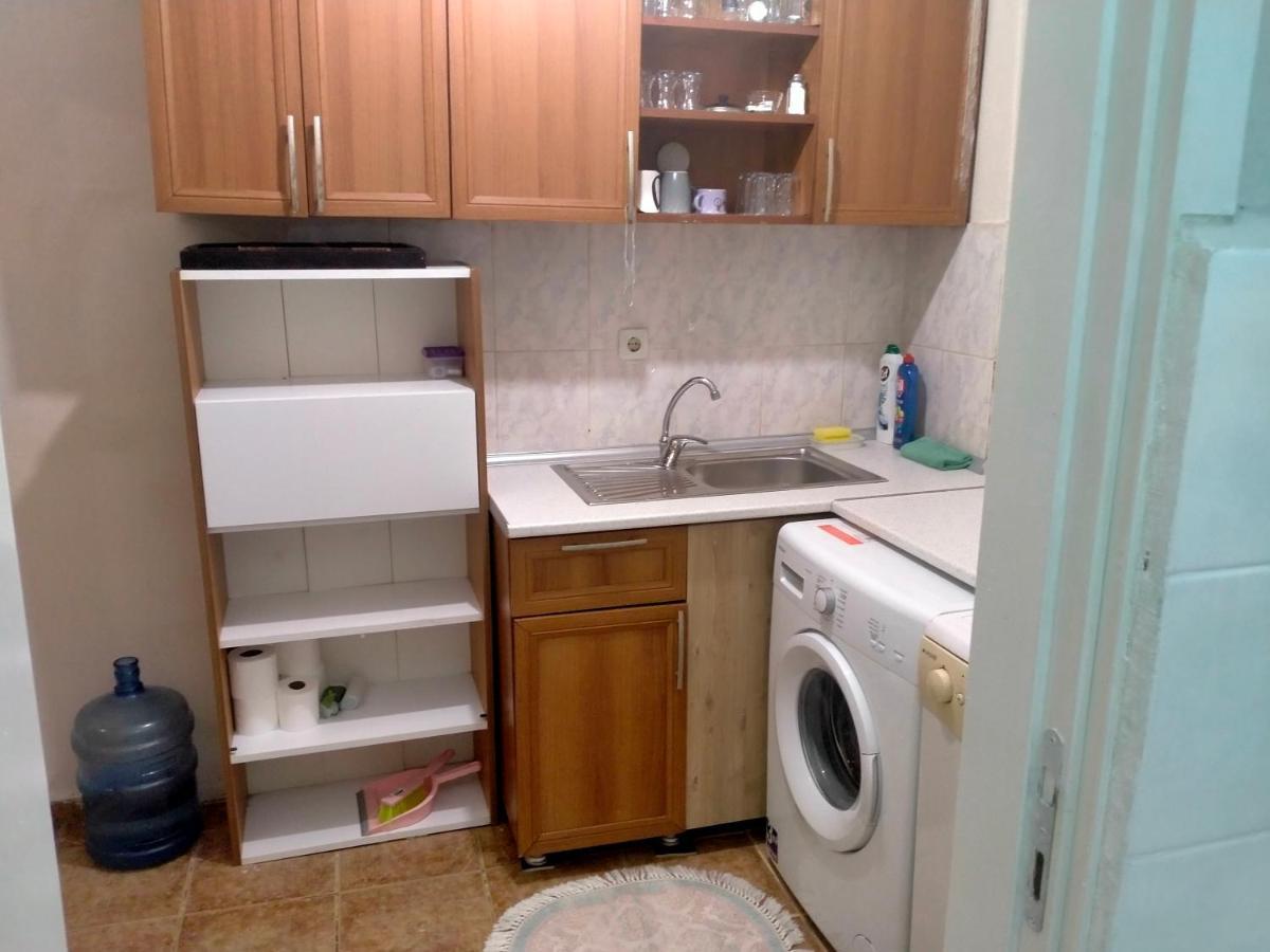 2 Bedrooms Central Area Located Appartment 1Floor Istanbul Exterior photo