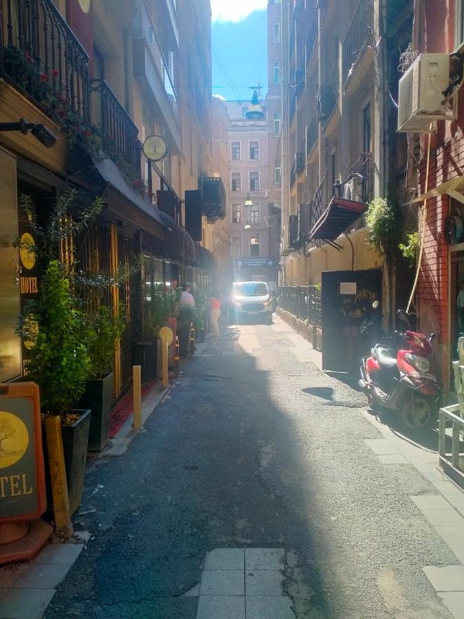 2 Bedrooms Central Area Located Appartment 1Floor Istanbul Exterior photo